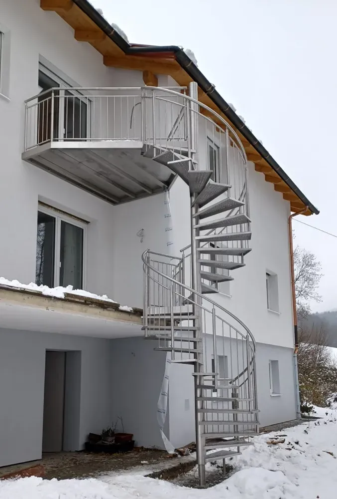 Wendeltreppe, Dietach