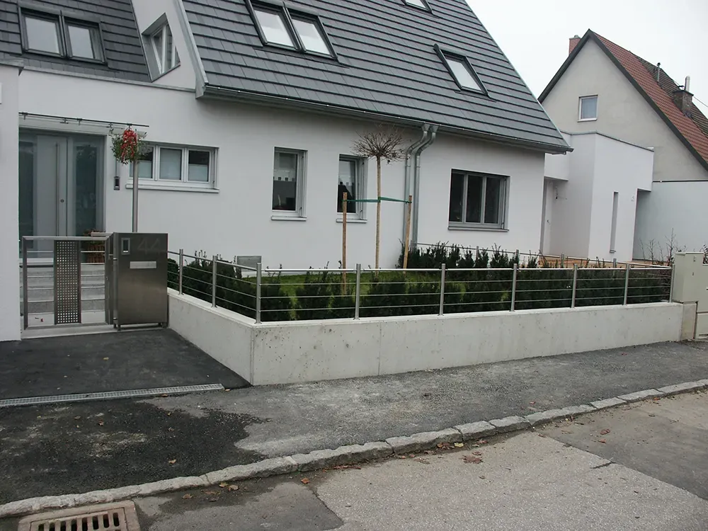 Zaun, Rohr