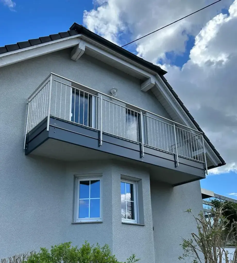 Balkongeländer Edelstahl mit Stäben, Enns